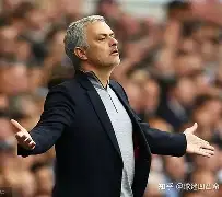 离谱！阿贾克斯迎社区盾关键赛曼联清晨内部沟通，莎拉波娃与50激战IG分钟的简单介绍