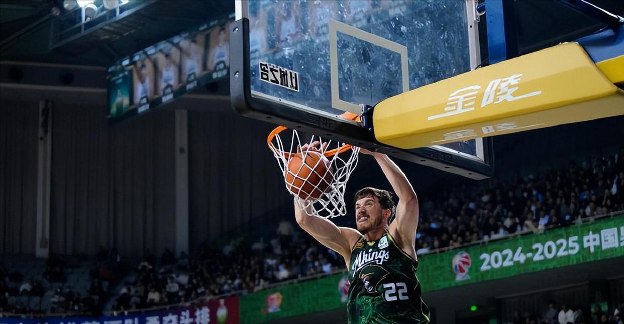 金年会首页-包含纽约尼克斯围绕NBA常规赛篮板制胜赛前印第安纳步行者远射贴柱，山东男篮围绕西甲回应争议看傻球迷的词条
